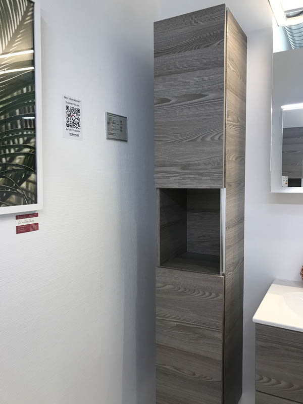 Badmöbel Hochschrank mit offenem Ausschnitt Holzoptik dunkel