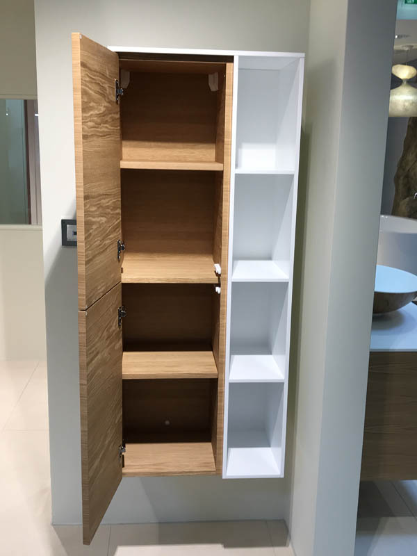 Bad hochwertig modern Badmöbel Holzoptik und in weiß